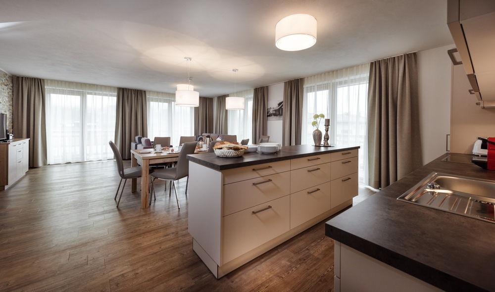 Apartment Centrum - Steinbock Lodges Zell am See Buitenkant foto